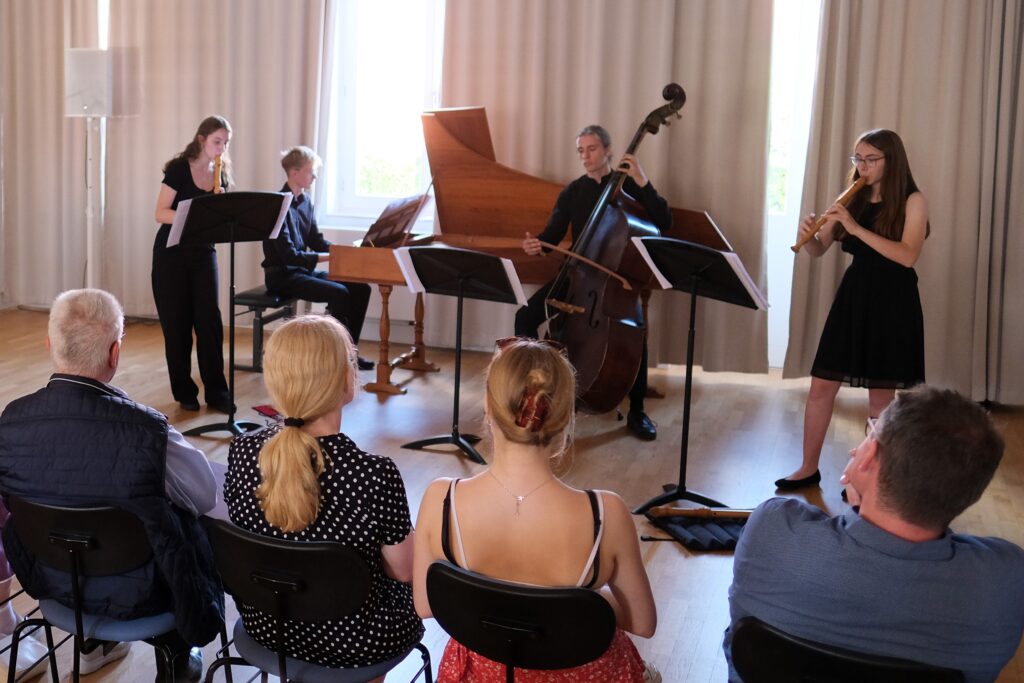 Das Ensemble „Baroque Drops“ war schon beim Wandelkonzert 2022 in der Alten Schule auf der Burg Nienborg dabei un dspielt auch in 2023 mit. Foto: Jan Ruchniewicz